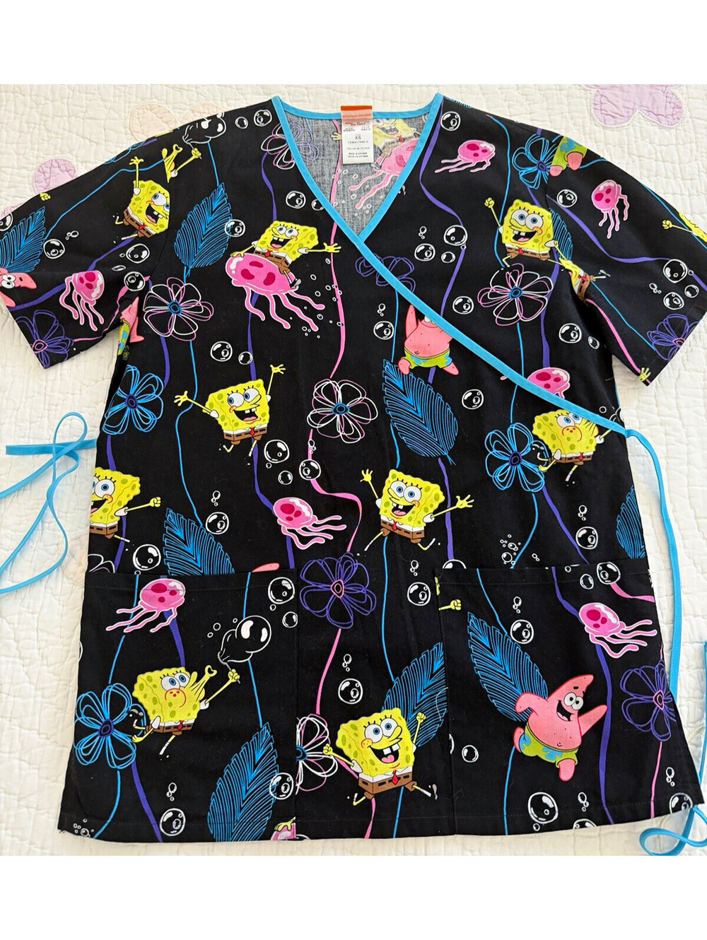 Nickelodeon Womens SpongeBob Patrick Jellyfish Faux Wrap Scrub Top XS 6960C